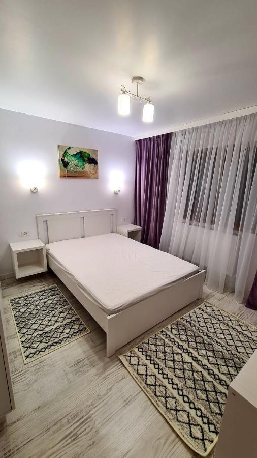 Апартаменты La Fluturi Apartament Сучава Экстерьер фото