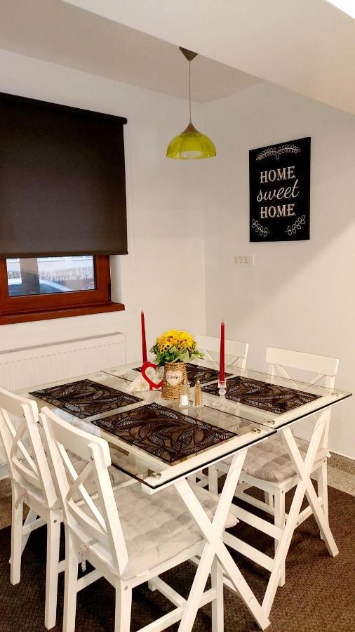 Апартаменты La Fluturi Apartament Сучава Экстерьер фото