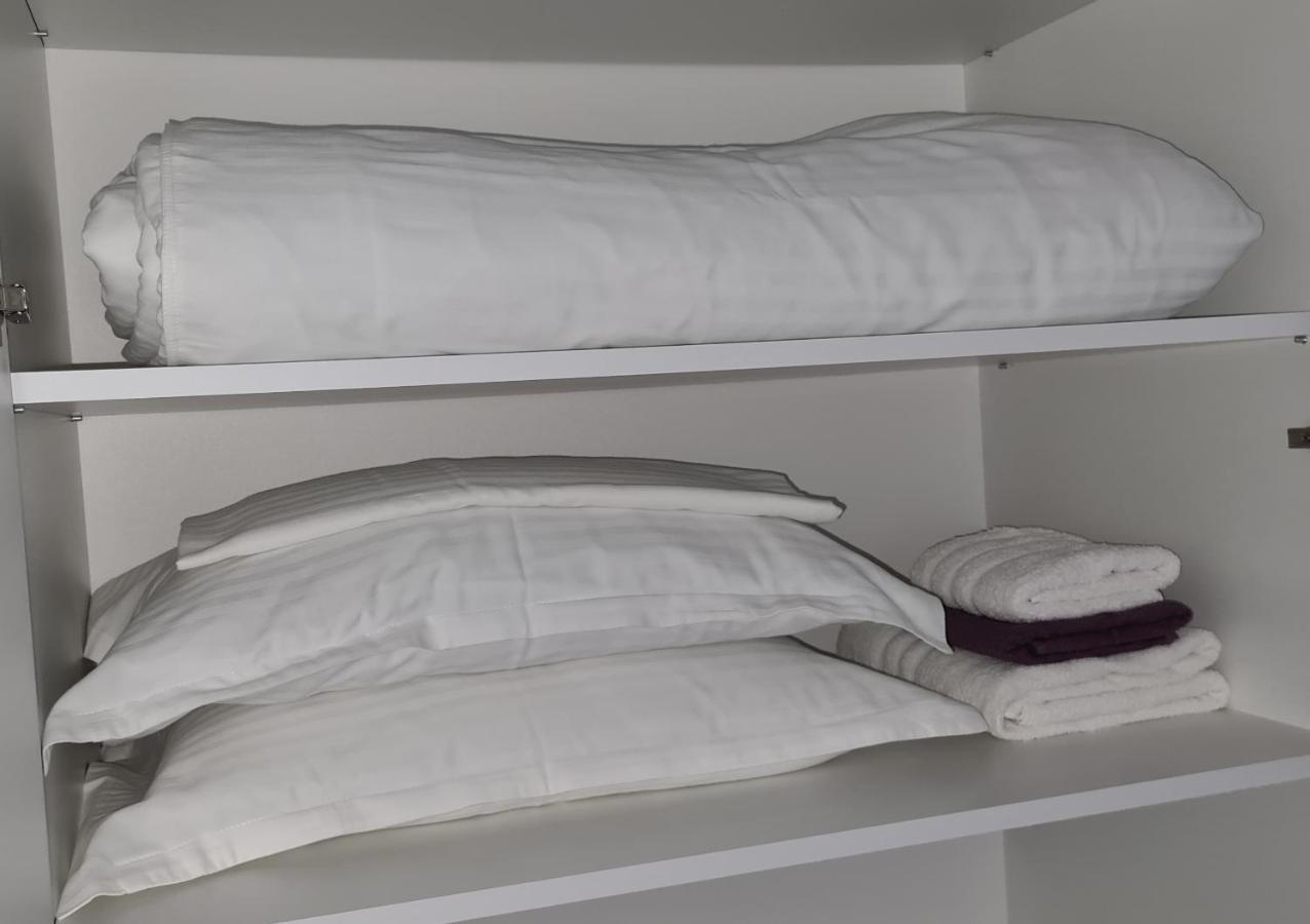 Апартаменты La Fluturi Apartament Сучава Экстерьер фото